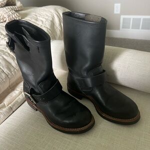 Red Wing Black engineering boots men’s 5.5. Woman’s 8.5